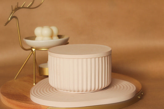 Studio Signature: Heirloom Candle; Pearl