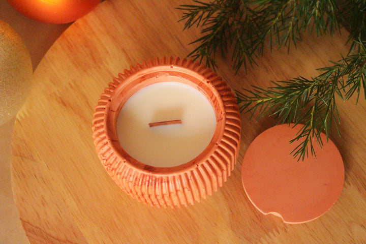 Signature Candle: Fresh Linen